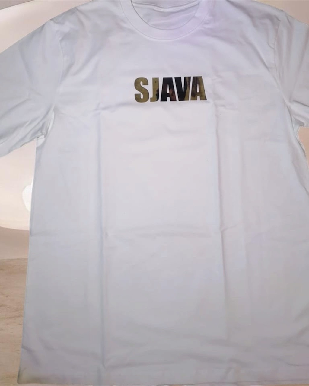 Sjava Tee
